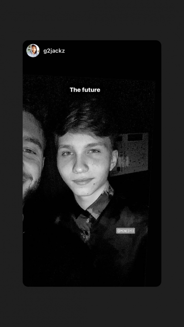 与首步反应 与首步反应